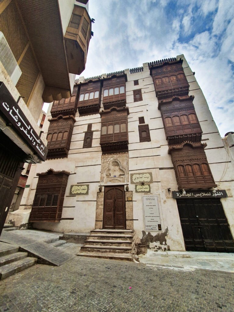 al matbouli house, 1613, old jeddah, saudi arabia (3) (50703576062) (1)