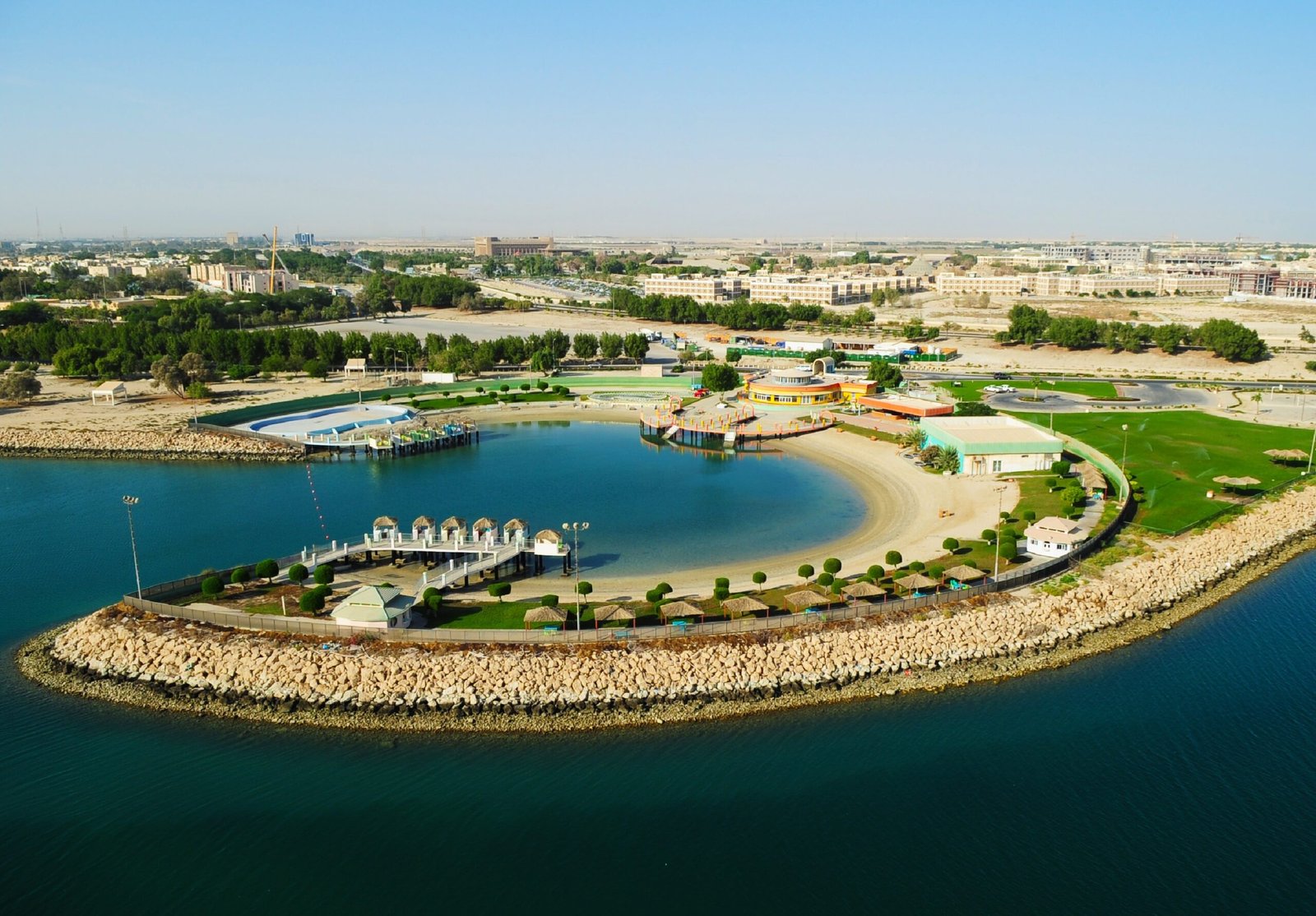 منتزه الشراع بالجبيل الصناعية